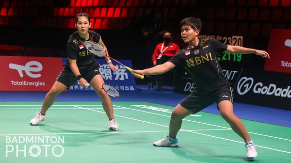 Ribka/Fadia Ribka Sugiarto/Siti Fadia Silva Ramadhanti di Piala Uber 2020.