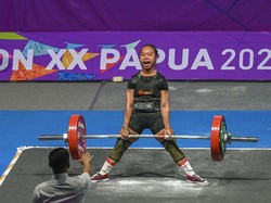 Keren! Susi Susanti, Lifter Kuningan Pecahkan Rekor Asia di PON