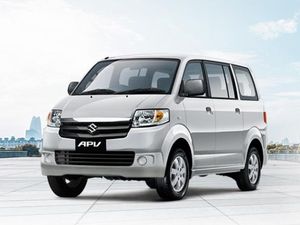 8 Rekomendasi Mobil Travel untuk Liburan Nyaman Bersama Keluarga