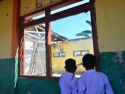 Tolong, Atap Bangunan Sekolah yang Roboh di Kudus Belum Diperbaiki