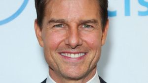 12 Foto Transformasi Tom Cruise, Wajahnya Kini Gemuk Diduga Kebanyakan Filler