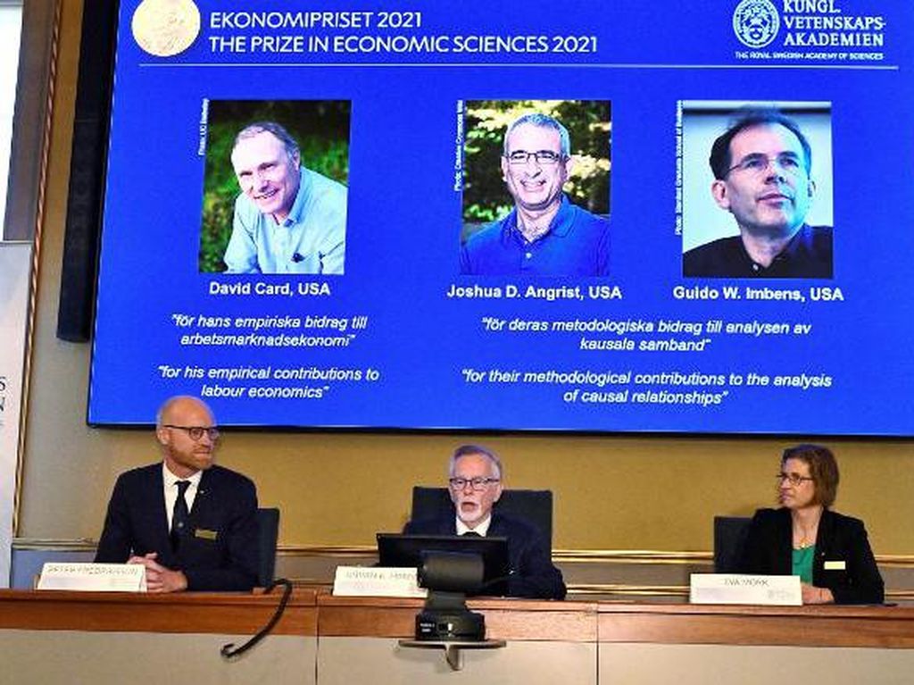 Top! Tiga Ekonom Ini Raih Hadiah Nobel Ekonomi Rp 16 M Top! Tiga Ekonom Ini Raih Hadiah Nobel Ekonomi Rp 16 M