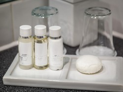 Barang Apa Saja yang Bisa Diambil dari Kamar Hotel? Ini Cara Bedakannya