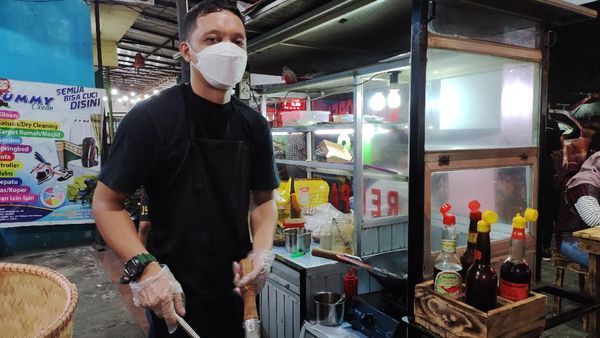 Dipecat KPK, Tigor Simanjuntak Kini Sibuk Jualan Nasi Goreng