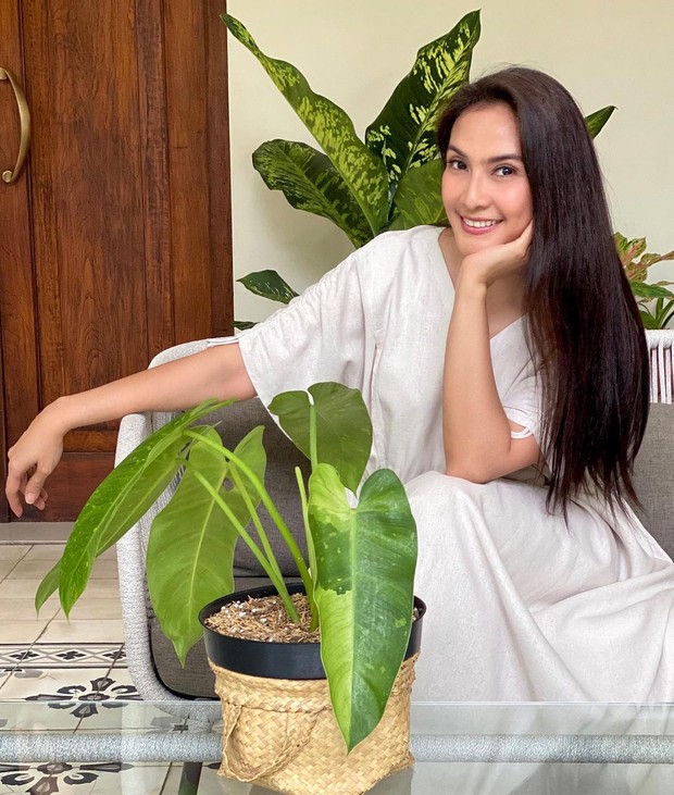 Gaya kasual Maudy Koesnaedi 2020