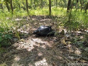 Foto-foto Penemuan Mayat Wanita Terbungkus Plastik di Grobogan