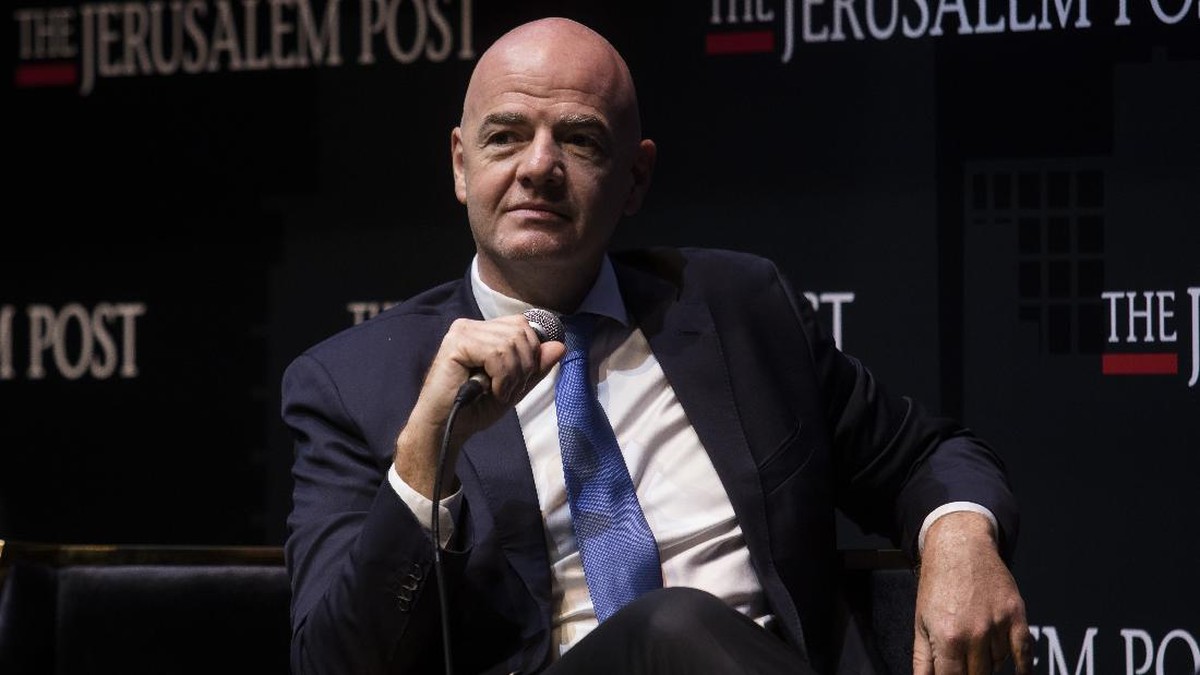 Presiden FIFA, Gianni Infantino. (Foto: Amir Levy/Getty Images)
