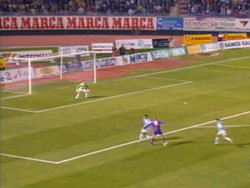 Video Gol Cantik Ronaldo 25 Tahun Silam, Gocekannya Maut!