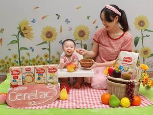 Tips Pilih MPASI Berkualitas untuk Dorong Tumbuh Kembang Si Kecil