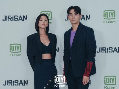 Serasinya Jun Ji Hyun dan Ju Ji Hoon di Konferensi Pers Jirisan