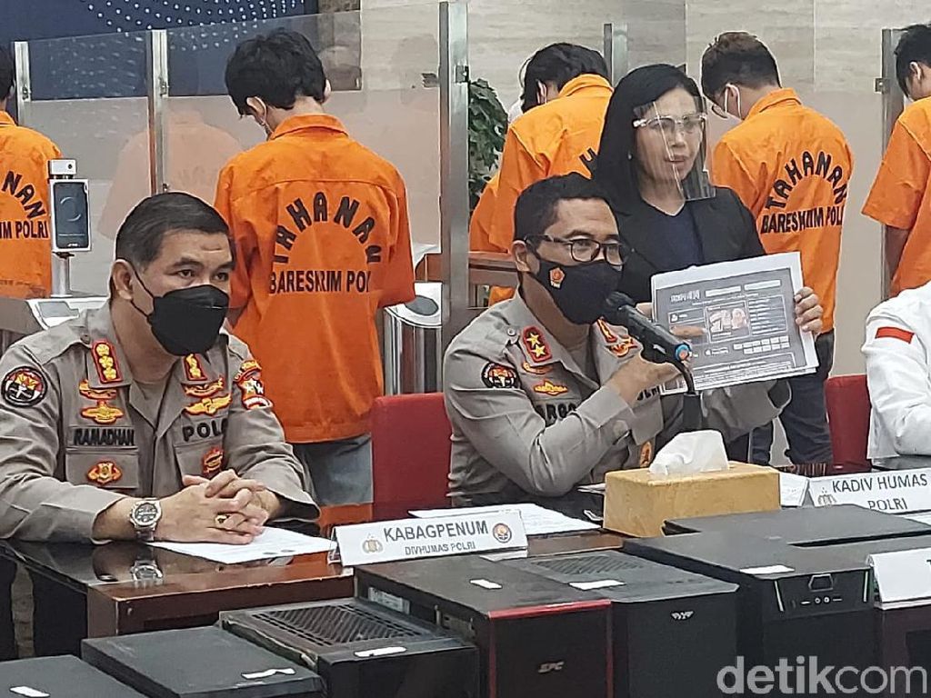 2 Hari Beruntun Bareskrim Bongkar Penyusupan Judi Online di Situs Pemerintah 2 Hari Beruntun Bareskrim Bongkar Penyusupan Judi Online di Situs Pemerintah