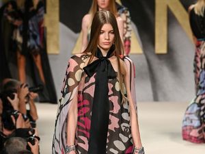 Foto 10 Koleksi Chanel Spring/Summer 2022, Persembahan untuk Fotografer Foto 10 Koleksi Chanel Spring/Summer 2022, Persembahan untuk Fotografer