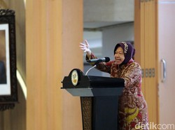 Risma Minta Bank Salurkan Bansos Langsung ke Rumah, Bulan Ini Harus Kelar!