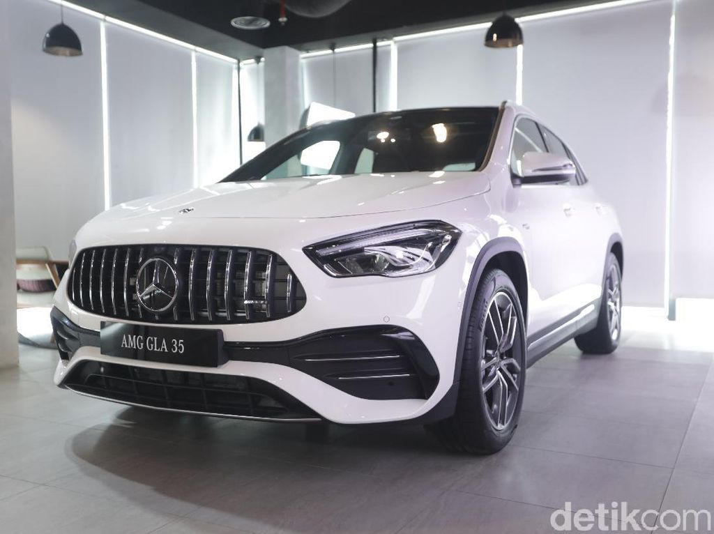 Kesan Pertama Mercedes AMG Buatan Lokal Kesan Pertama Mercedes AMG Buatan Lokal