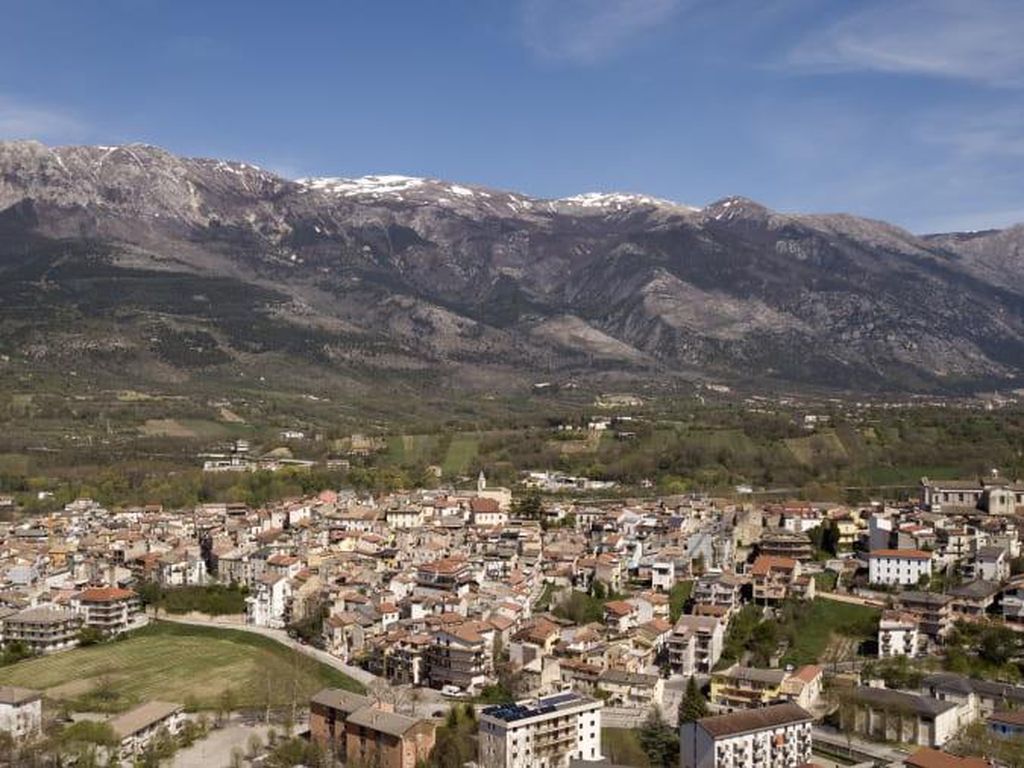 Rumah di Italia Ini Dijual Murah Banget, Ini Syarat dan Ketentuannya Rumah di Italia Ini Dijual Murah Banget, Ini Syarat dan Ketentuannya
