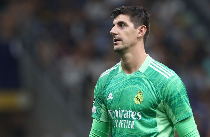  Thibaut Courtois of Real Madrid looks on during the UEFA Champions League group D match between Inter and Real Madrid at Giuseppe Meazza Stadium on September 15, 2021 in Milan, Italy. (Photo by Marco Luzzani/Getty Images)