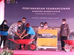 Anies Bangun Rusun bagi Warga di Kampung Kunir yang Digusur Era Ahok