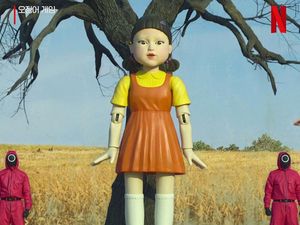 Demam Squid Game, Polisi India Gunakan Boneka sebagai Rambu Lalu Lintas