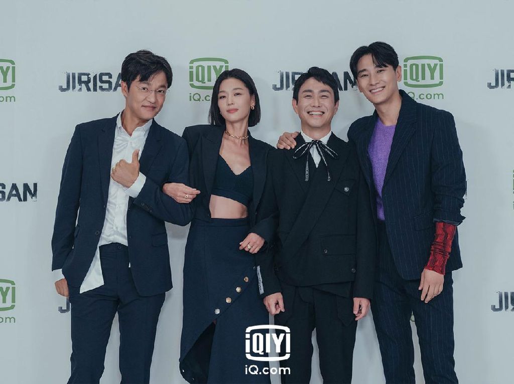 Rating Memuaskan Jirisan di Minggu Pertama Penayangan Rating Memuaskan Jirisan di Minggu Pertama Penayangan