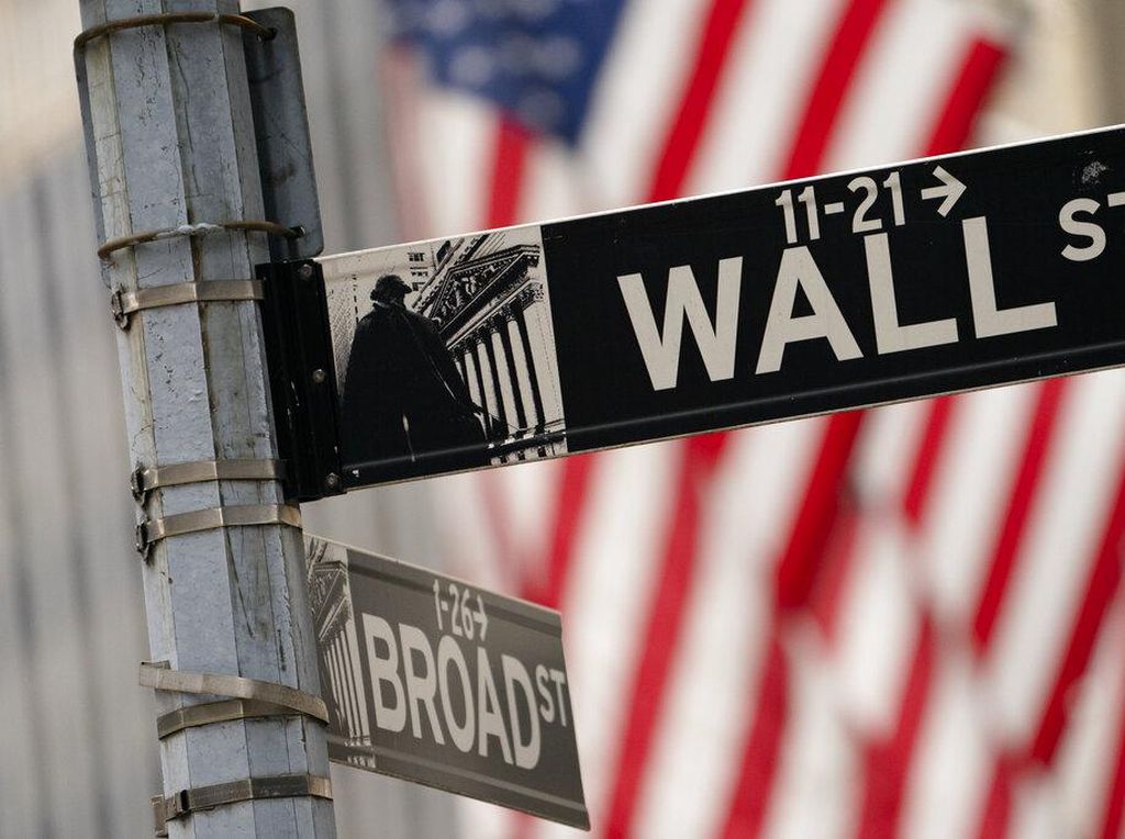 Suku Bunga Fed Naik Bikin Wall Street Bergairah, Dow Jones Menguat 500 Poin