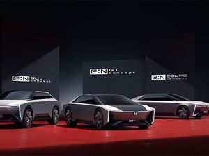 Eks Insinyur Tesla: Harga Mobil Listrik Belum Masuk Akal, Harusnya Setara Avanza