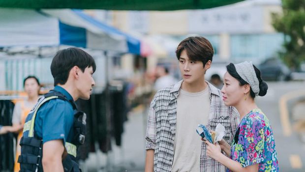 Kang Hyung-suk di Hometown Cha Cha Cha Kang Hyung-suk di Hometown Cha Cha Cha