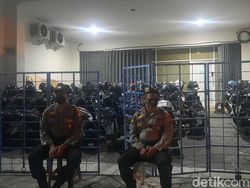 Polisi Olah TKP Kantor Pinjol Ilegal yang Digerebek di Sleman