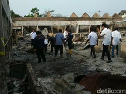 Kebakaran Pasar Nguling Pasuruan: Kerugian Rp 7,4 M, 257 Pedagang Terdampak