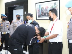 Begini Rekam Jejak Polisi Smackdown Pembanting Mahasiswa di Tangerang