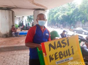 Korban PHK Giant Ini Sekarang Jualan Nasi Kebuli Rp 10 Ribuan Sambil Ngojek