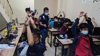 Potret Kantor Pinjol yang Digerebek Polisi, Pegawainya Angkat Tangan