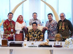 Ketua MPR Minta Masyarakat Tak Takut Simpan Uang di Bank