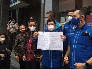 Lawan Gugatan Moeldoko, Demokrat Serahkan Berkas ke Kemenkumham Lawan Gugatan Moeldoko, Demokrat Serahkan Berkas ke Kemenkumham