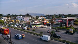 Antrean Panjang Akibat Kelangkaan BBM di Medan, Ada Apa?