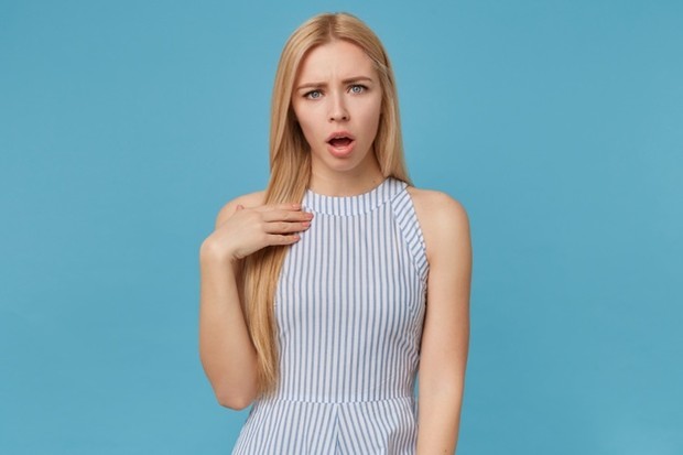 Perubahan pada kulit payudara juga bisa menjadi tanda dari gejala kanker payudara.