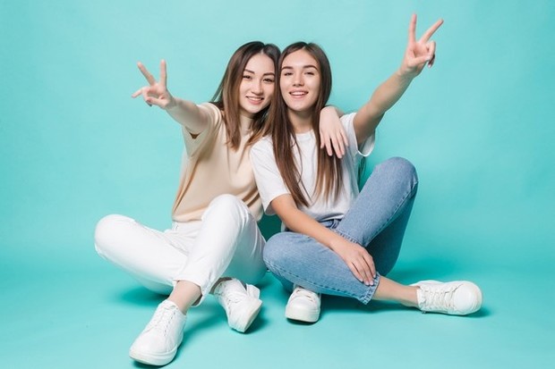Sahabat Terbaik/ Foto: freepik.com/diana.grytsku