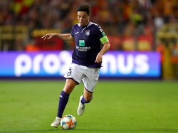 Sebelum akhirnya pensiun pada September 2021, Samir Nasri juga lama menganggur setelah dilepas klub top Belgia, Anderlecht, pada 2020. (Foto: Getty Images/Dean Mouhtaropoulos)