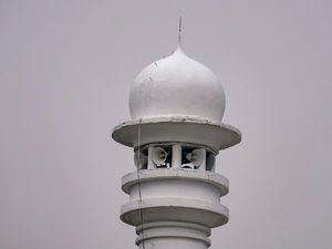 Ketahui Perkara di Luar Syariat saat Azan yang Masih Dilakukan Ketahui Perkara di Luar Syariat saat Azan yang Masih Dilakukan