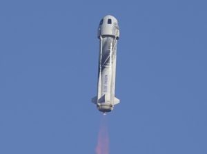 Roket Blue Origin Jatuh Semenit Setelah Lepas Landas Roket Blue Origin Jatuh Semenit Setelah Lepas Landas