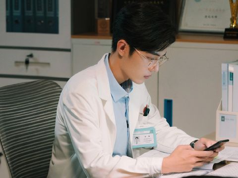 Xiao Zhan dalam The Oath of Love.