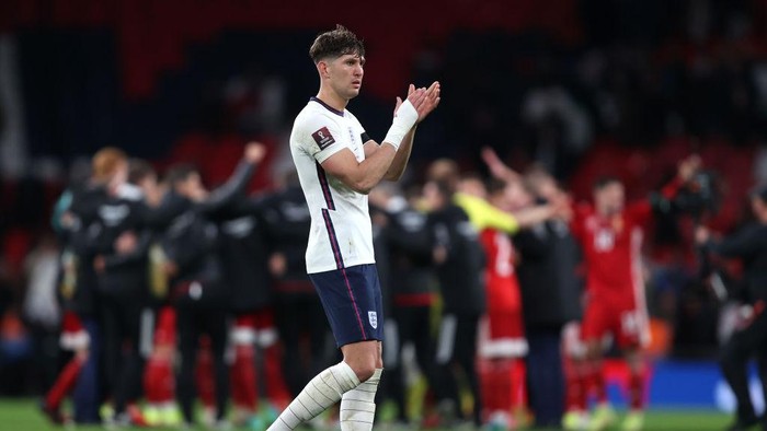 LONDON, ENGLAND - OCTOBER 12: John Stones of England acknowledges the fans following the 2022 FIFA World Cup Qualifier match between England and Hungary at Wembley Stadium on October 12, 2021 in London, England. (Photo by Julian Finney/Getty Images)