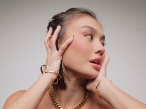 Kelanjutan Perkara Gugatan Hak Cipta Ari Bias ke Agnez Mo Kelanjutan Perkara Gugatan Hak Cipta Ari Bias ke Agnez Mo