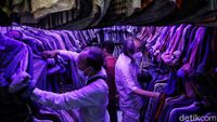 Belanja Baju Bekas Jadi Primadona di Masa Pandemi COVID-19