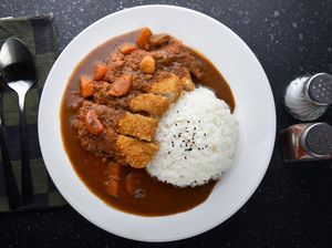 5 Restoran Ini Punya Nasi Kari Jepang yang Harum Gurih Bumbunya 5 Restoran Ini Punya Nasi Kari Jepang yang Harum Gurih Bumbunya
