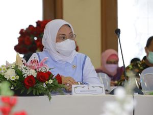 Menaker Ungkap Cara Tekan Kemiskinan di Papua