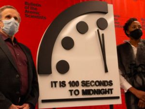 Jam Kiamat Tahun 2022 Tak Bergerak, Bumi 100 Detik Menuju Hancur