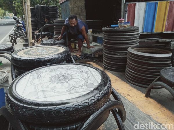 Keren! Ban Bekas Disulap Jadi Produk Mebel, Tembus AS-Prancis
