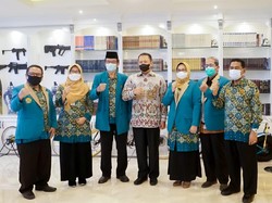 Tunjangan Guru Madrasah Cuma Rp 1 Juta/Bulan, Bamsoet: Sangat Ironis