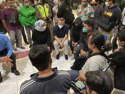 Kisruh Suporter Vs Manajemen PSS, Bupati Kustini Beri Ultimatum Ini