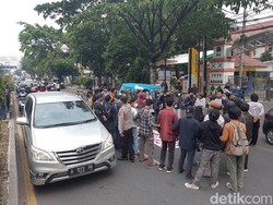 Mahasiswa Desak Oknum Polisi Smackdown Pendemo Dipecat!